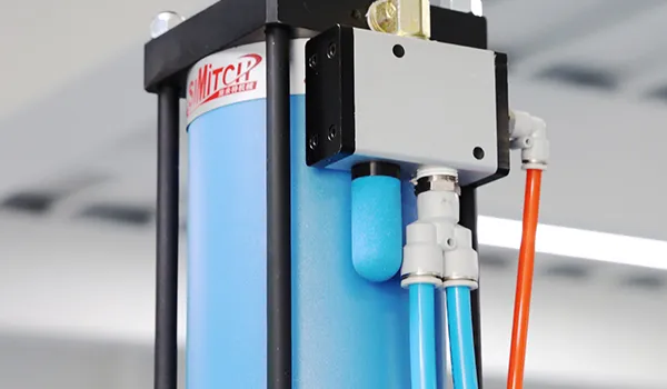 Pneumohydraulic Cylinder